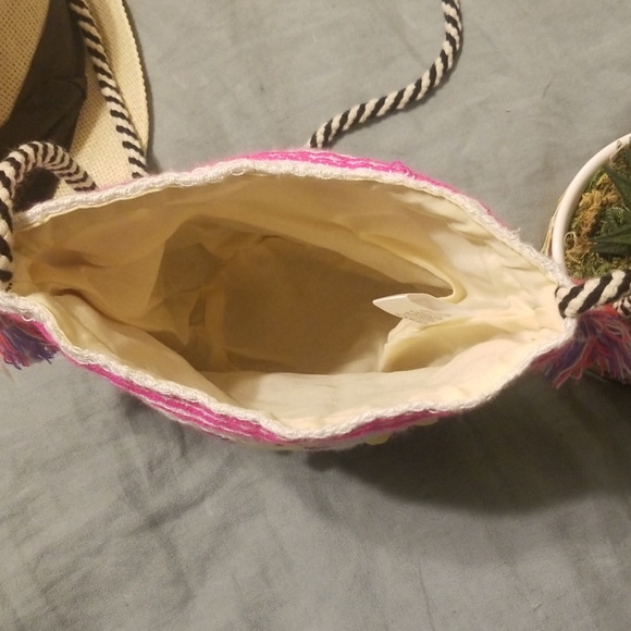 America and Beyond Jacquard Cross Body Bag - Picture 2 of 3